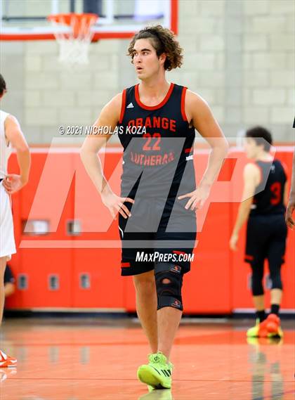 Thumbnail 3 in Orange Lutheran vs. Rolling Hills Prep (Mater Dei Extravaganza) photogallery.