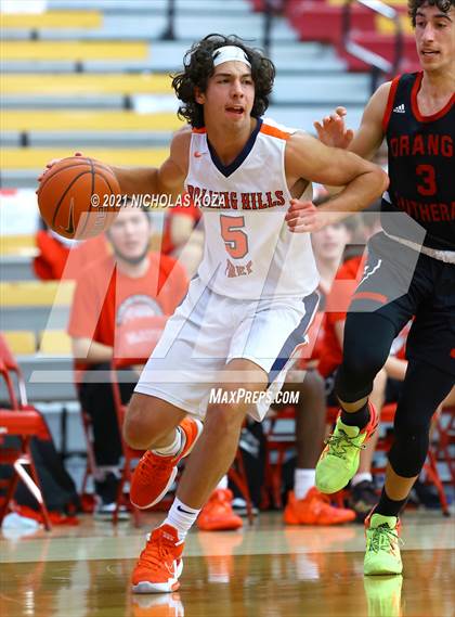 Thumbnail 3 in Orange Lutheran vs. Rolling Hills Prep (Mater Dei Extravaganza) photogallery.