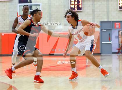 Thumbnail 2 in Orange Lutheran vs. Rolling Hills Prep (Mater Dei Extravaganza) photogallery.