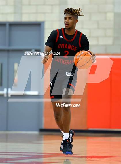 Thumbnail 1 in Orange Lutheran vs. Rolling Hills Prep (Mater Dei Extravaganza) photogallery.