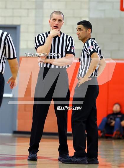 Thumbnail 3 in Orange Lutheran vs. Rolling Hills Prep (Mater Dei Extravaganza) photogallery.