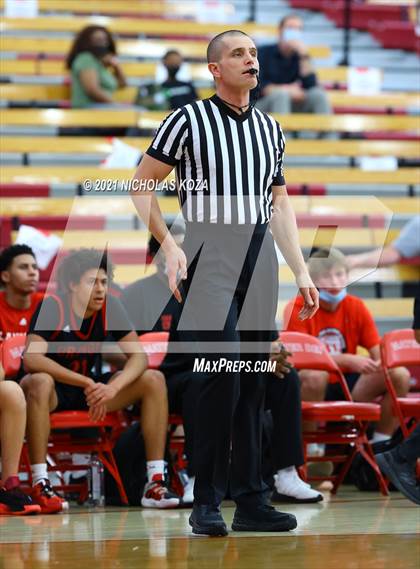 Thumbnail 1 in Orange Lutheran vs. Rolling Hills Prep (Mater Dei Extravaganza) photogallery.