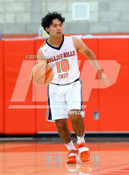 Thumbnail 3 in Orange Lutheran vs. Rolling Hills Prep (Mater Dei Extravaganza) photogallery.