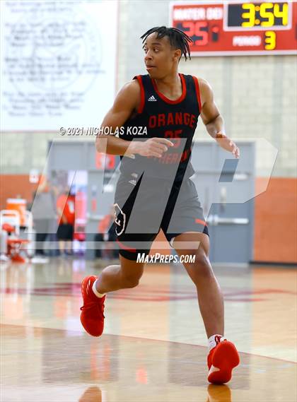 Thumbnail 2 in Orange Lutheran vs. Rolling Hills Prep (Mater Dei Extravaganza) photogallery.