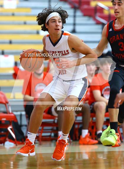 Thumbnail 1 in Orange Lutheran vs. Rolling Hills Prep (Mater Dei Extravaganza) photogallery.