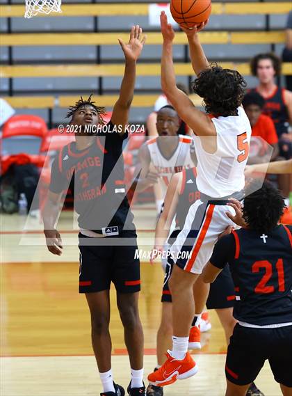 Thumbnail 3 in Orange Lutheran vs. Rolling Hills Prep (Mater Dei Extravaganza) photogallery.