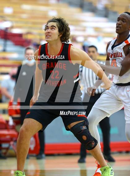 Thumbnail 3 in Orange Lutheran vs. Rolling Hills Prep (Mater Dei Extravaganza) photogallery.