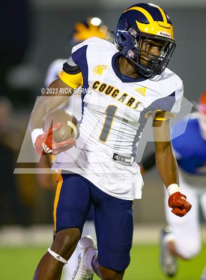 Thumbnail 2 in Grand Oaks vs Nimitz photogallery.