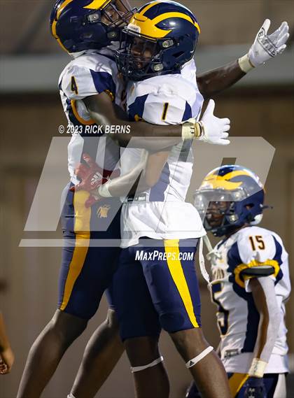 Thumbnail 1 in Grand Oaks vs Nimitz photogallery.