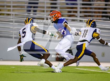 Thumbnail 1 in Grand Oaks vs Nimitz photogallery.