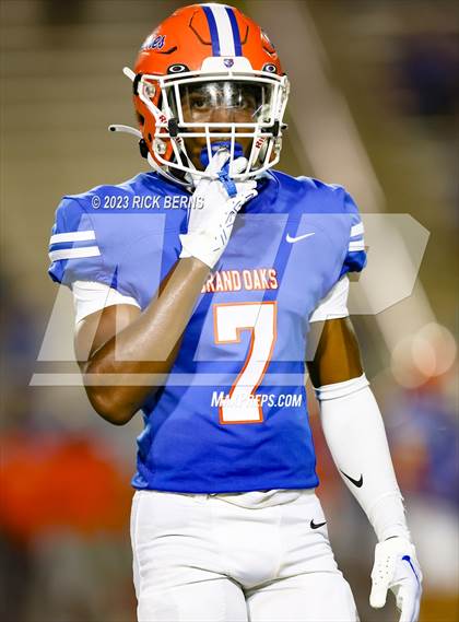 Thumbnail 2 in Grand Oaks vs Nimitz photogallery.