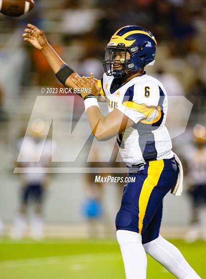 Thumbnail 3 in Grand Oaks vs Nimitz photogallery.