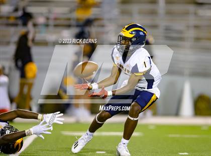 Thumbnail 3 in Grand Oaks vs Nimitz photogallery.