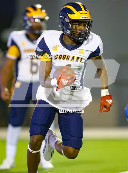 Thumbnail 3 in Grand Oaks vs Nimitz photogallery.