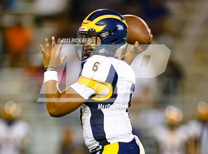 Thumbnail 2 in Grand Oaks vs Nimitz photogallery.