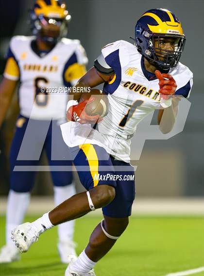 Thumbnail 1 in Grand Oaks vs Nimitz photogallery.