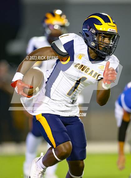 Thumbnail 3 in Grand Oaks vs Nimitz photogallery.