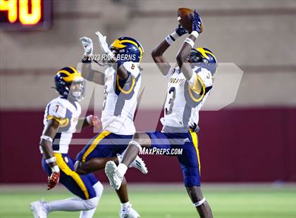 Thumbnail 2 in Grand Oaks vs Nimitz photogallery.