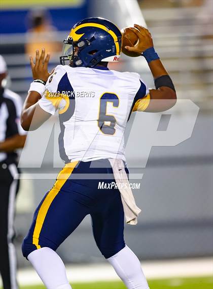 Thumbnail 2 in Grand Oaks vs Nimitz photogallery.
