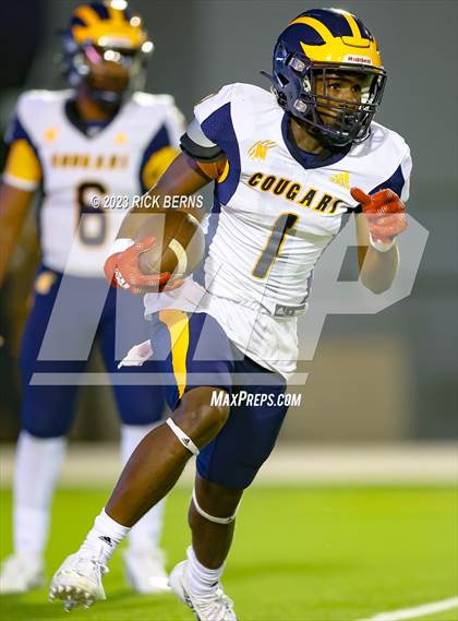 Thumbnail 2 in Grand Oaks vs Nimitz photogallery.