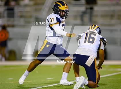 Thumbnail 3 in Grand Oaks vs Nimitz photogallery.