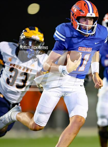 Thumbnail 2 in Grand Oaks vs Nimitz photogallery.