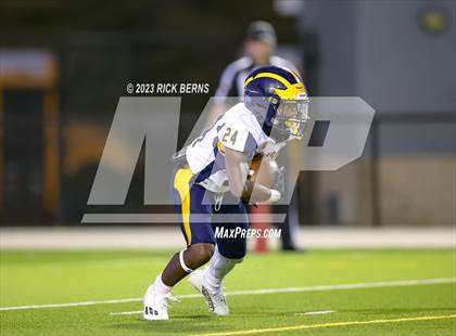 Thumbnail 1 in Grand Oaks vs Nimitz photogallery.