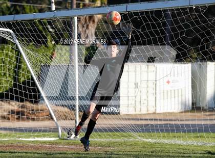 Thumbnail 1 in Lincoln vs Eagle Rock photogallery.