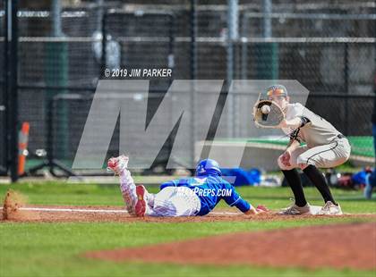 Thumbnail 2 in Trinity Christian @ Vandegrift photogallery.