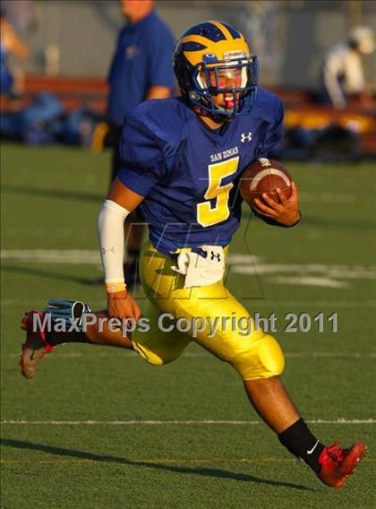 Thumbnail 1 in San Dimas vs. Bonita photogallery.