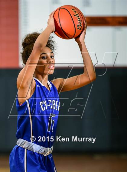 Thumbnail 2 in Cypress Creek vs. Dobie (McDonald's Texas Invitational) photogallery.