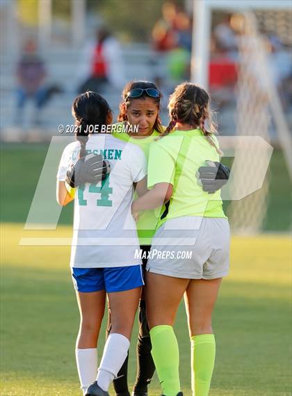 Thumbnail 2 in Highland @ Sanger (CIF CS D2 Semifinal) photogallery.