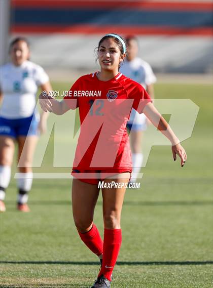 Thumbnail 2 in Highland @ Sanger (CIF CS D2 Semifinal) photogallery.