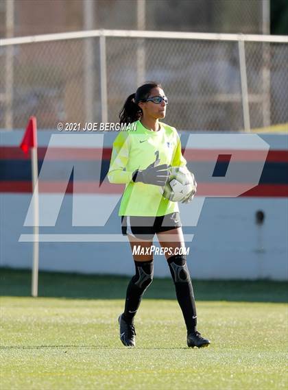 Thumbnail 1 in Highland @ Sanger (CIF CS D2 Semifinal) photogallery.