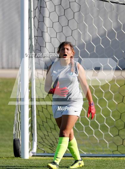 Thumbnail 1 in Highland @ Sanger (CIF CS D2 Semifinal) photogallery.