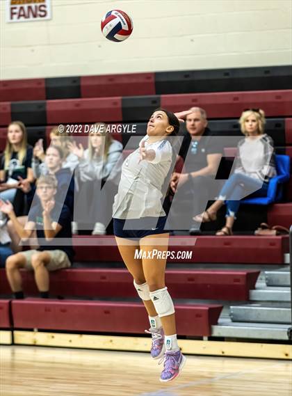 Thumbnail 3 in Syracuse vs. Bountiful (5A/6A Volleyball Challenge) photogallery.