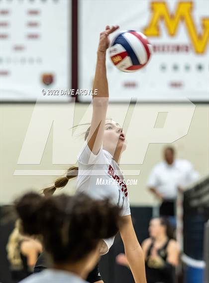 Thumbnail 2 in Syracuse vs. Bountiful (5A/6A Volleyball Challenge) photogallery.