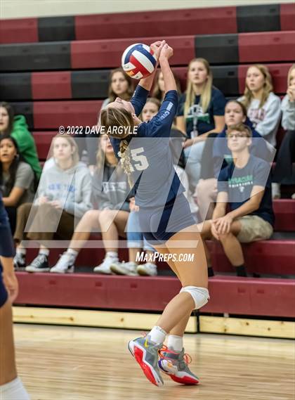 Thumbnail 2 in Syracuse vs. Bountiful (5A/6A Volleyball Challenge) photogallery.