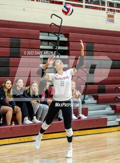 Thumbnail 3 in Syracuse vs. Bountiful (5A/6A Volleyball Challenge) photogallery.