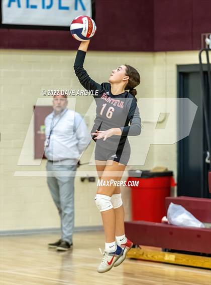 Thumbnail 2 in Syracuse vs. Bountiful (5A/6A Volleyball Challenge) photogallery.