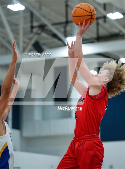 Thumbnail 2 in Fountain Valley @ Lakewood photogallery.