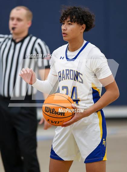 Thumbnail 1 in Fountain Valley @ Lakewood photogallery.
