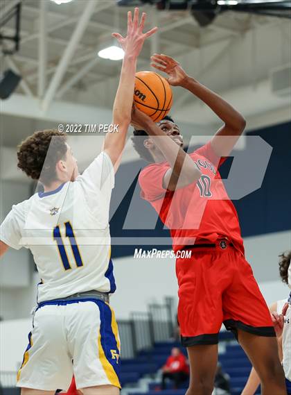 Thumbnail 2 in Fountain Valley @ Lakewood photogallery.