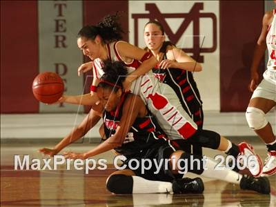 Thumbnail 2 in Troy @ Mater Dei (Section Playoffs) photogallery.