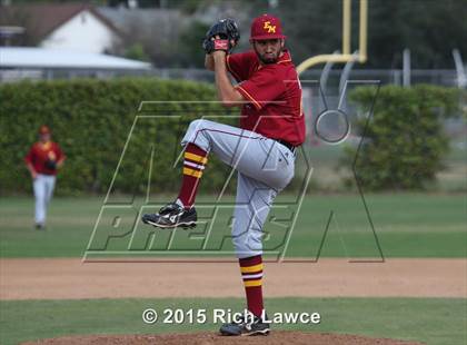 Thumbnail 1 in El Modena @ Esperanza photogallery.