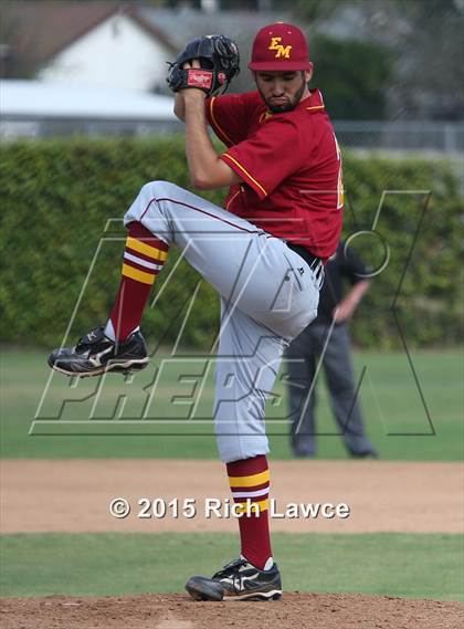 Thumbnail 2 in El Modena @ Esperanza photogallery.