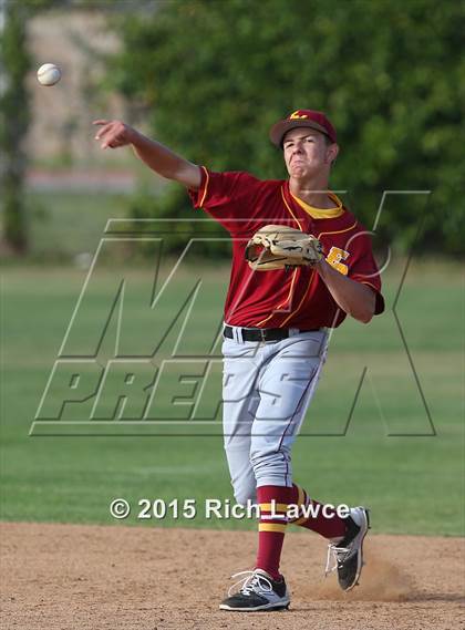 Thumbnail 2 in El Modena @ Esperanza photogallery.