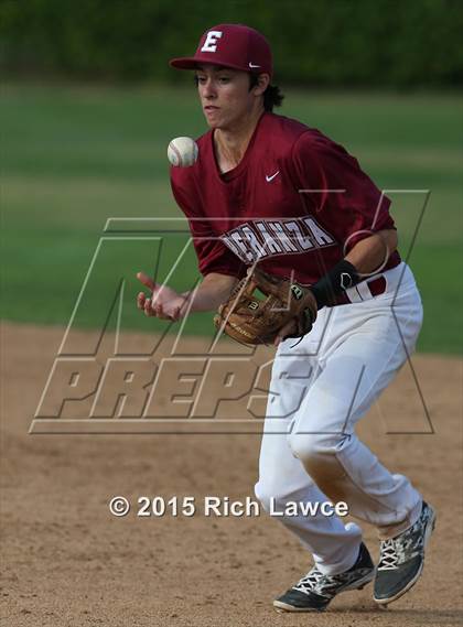 Thumbnail 1 in El Modena @ Esperanza photogallery.