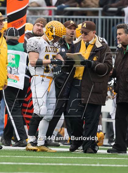Thumbnail 1 in Archbishop Alter vs. Benedictine (OHSAA Division IV Final) photogallery.