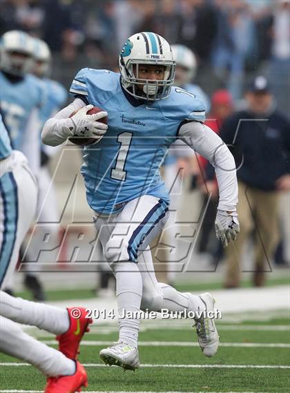 Thumbnail 2 in Archbishop Alter vs. Benedictine (OHSAA Division IV Final) photogallery.
